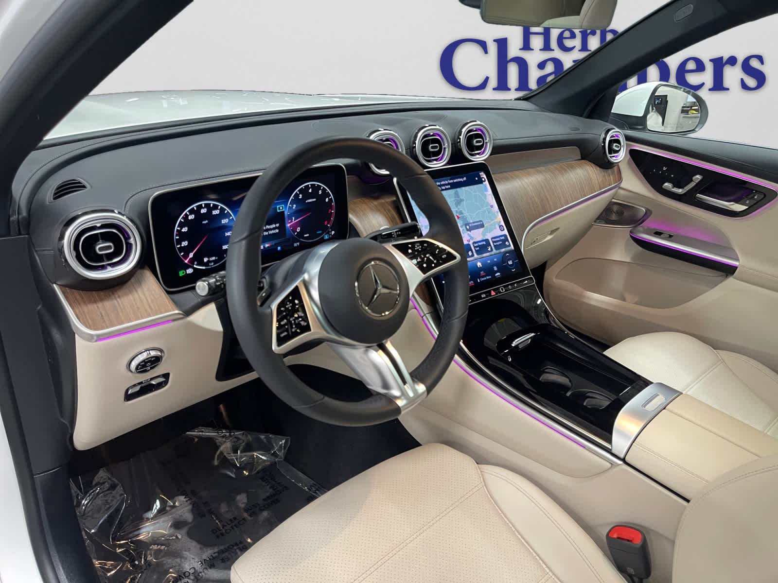 used 2023 Mercedes-Benz GLC 300 car, priced at $40,497