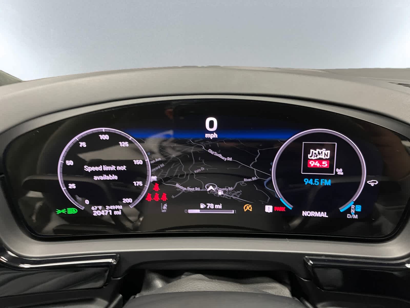 used 2025 Porsche Cayenne Coupe car, priced at $129,297