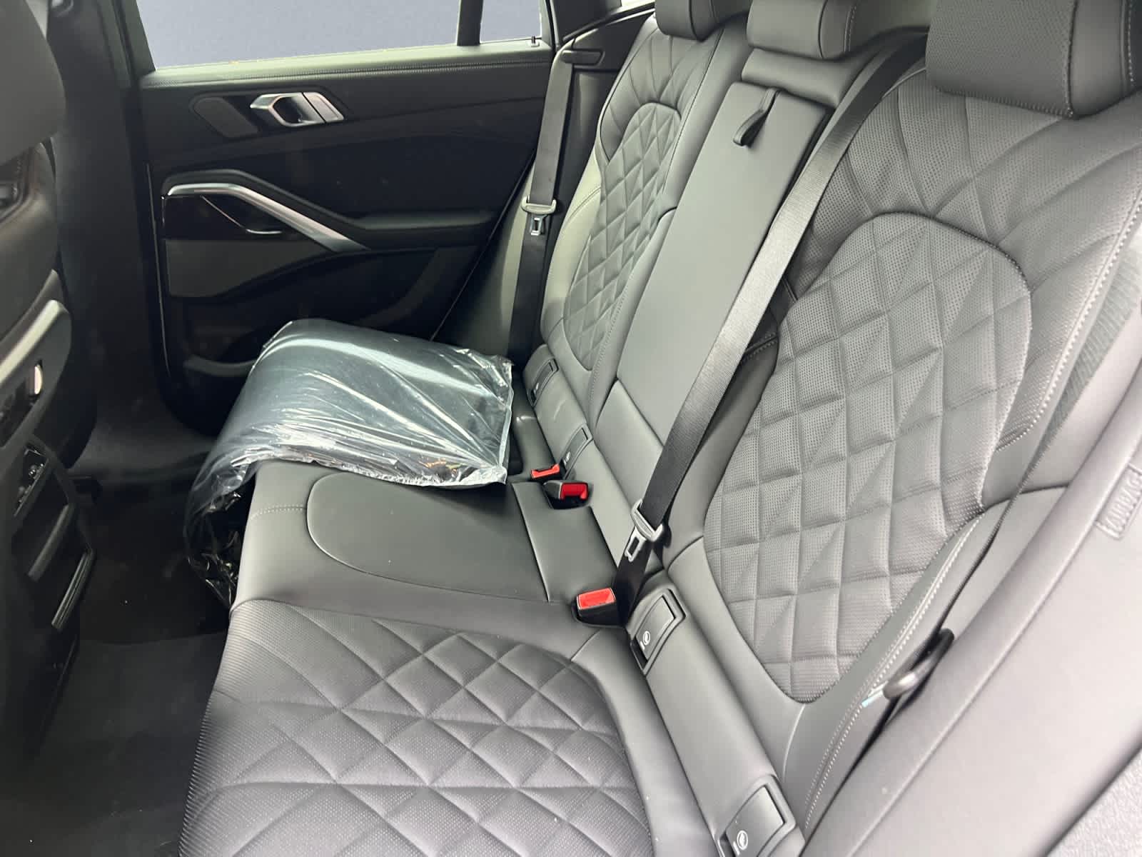 new 2027 BMW X6 car, priced at $80,800