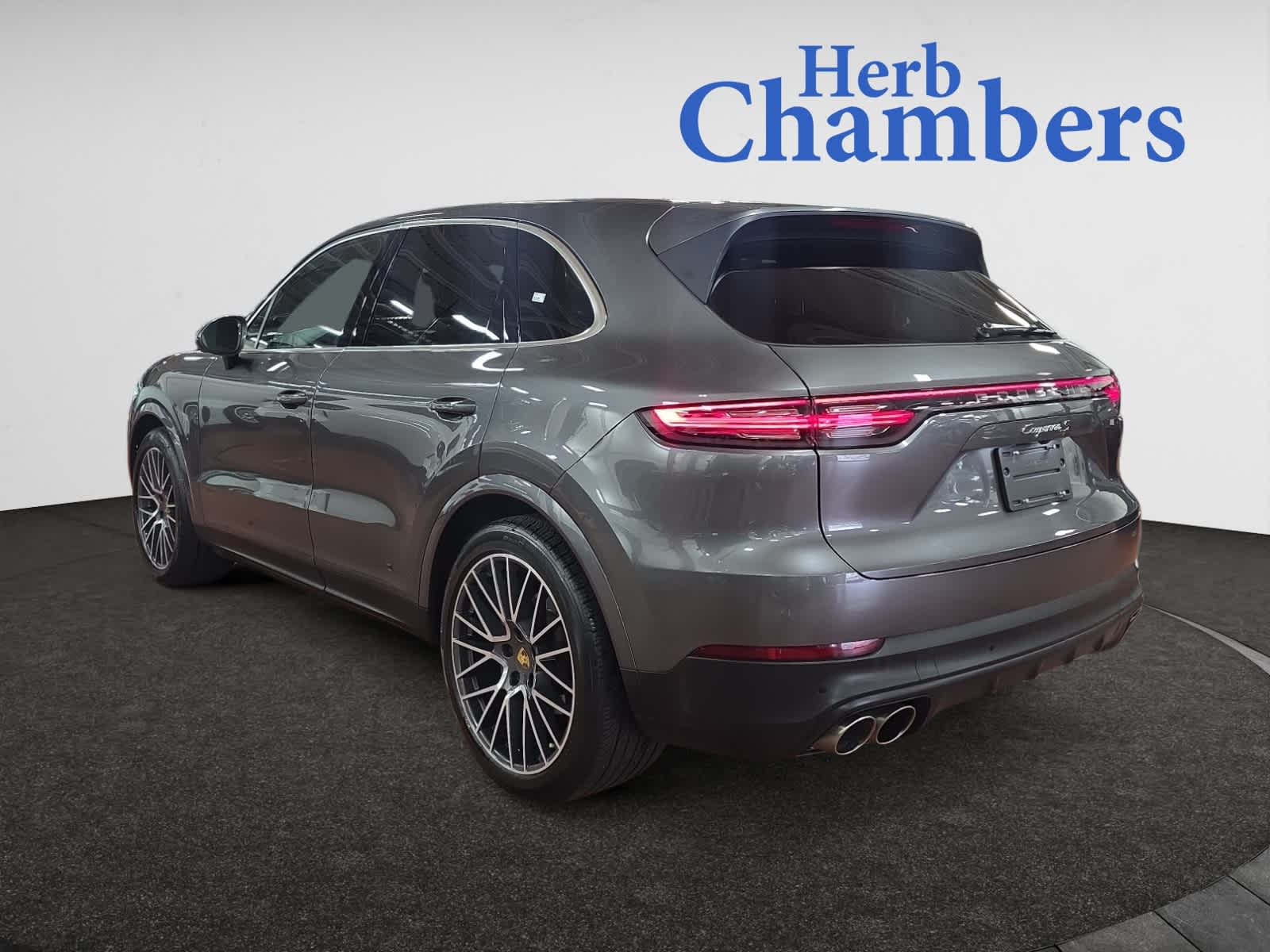 2021 Porsche Cayenne S photo 4