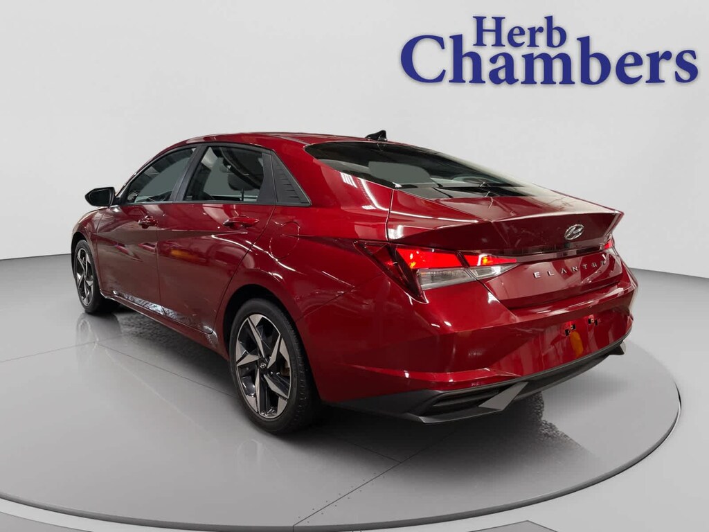 Used 2023 Hyundai Elantra SEL Sedan