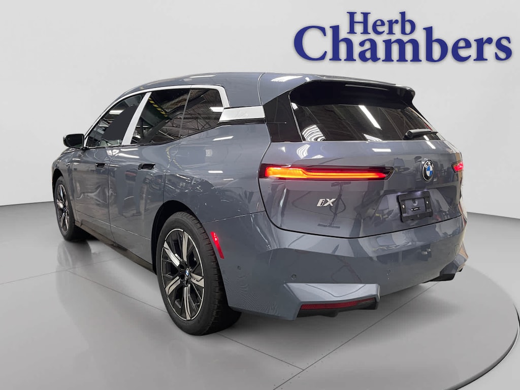New 2026 BMW iX xDrive45 SUV