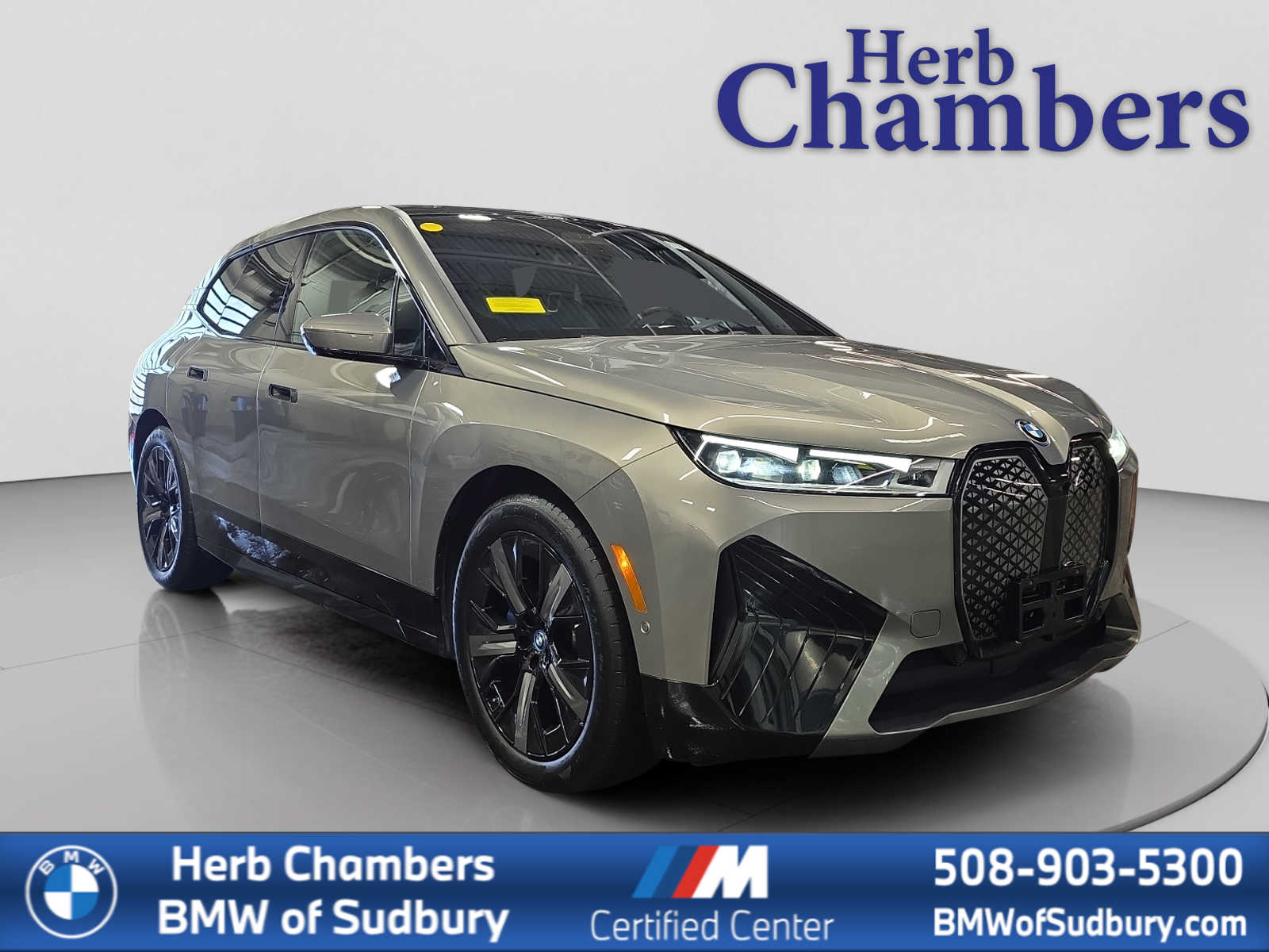 2024 BMW iX Base's photo