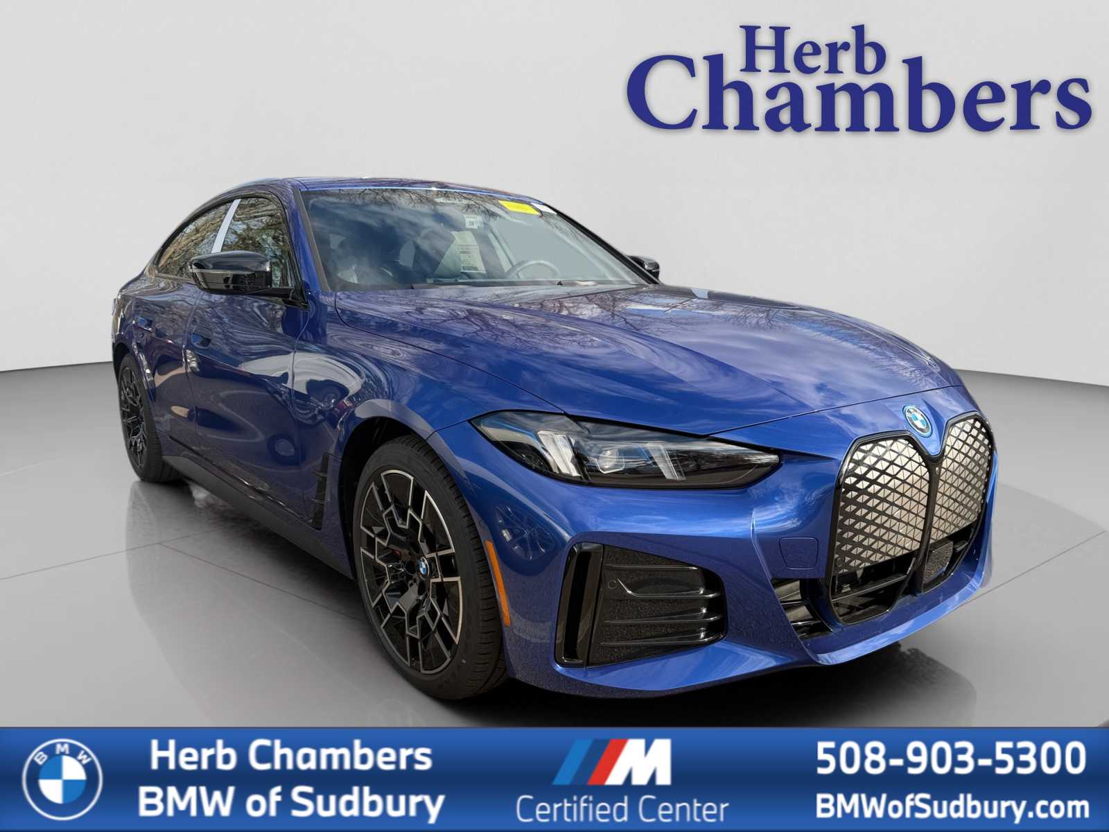 2025 BMW i4 40's photo