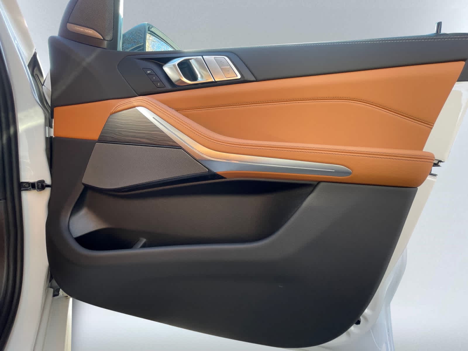 new 2026 BMW X7 car, priced at $99,755