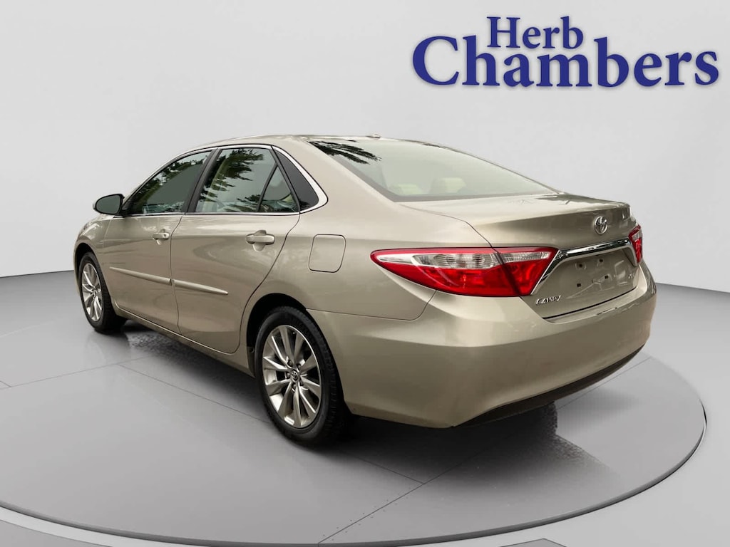 Used 2015 Toyota Camry XLE Sedan