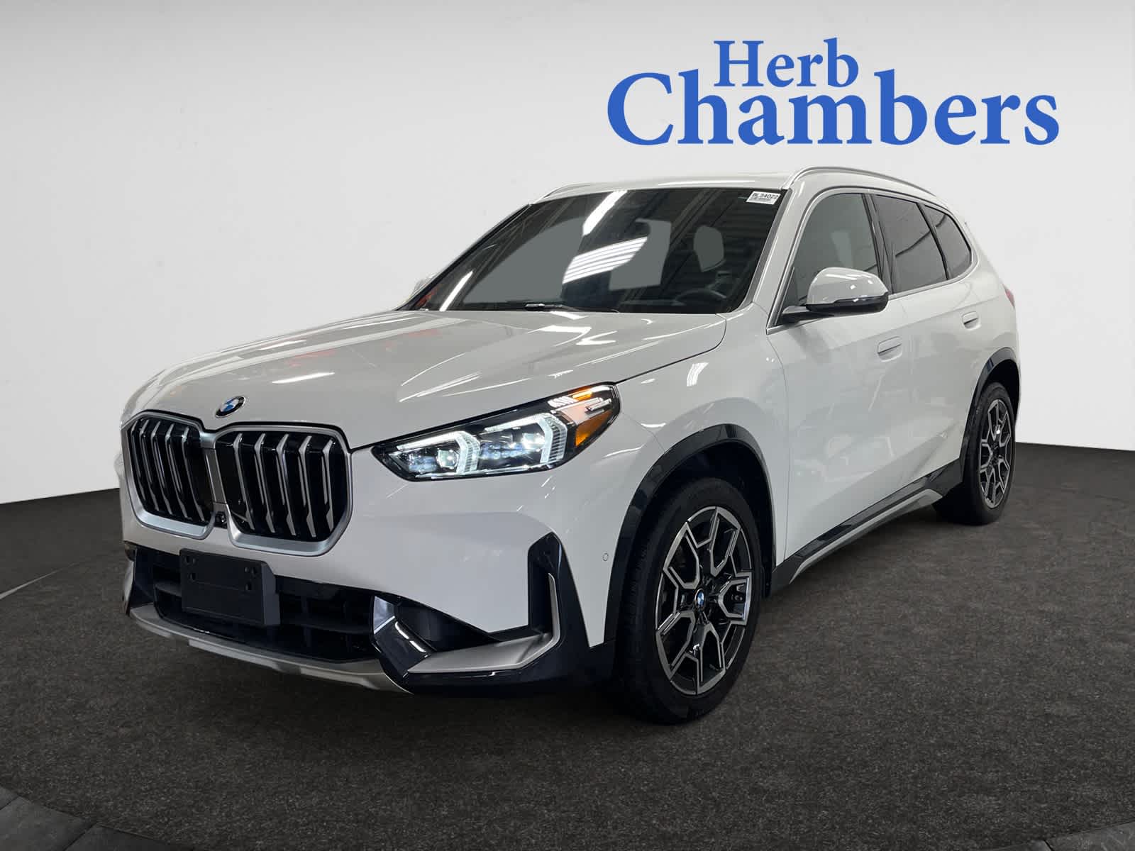 2025 Bmw X1 XDrive28i photo 3
