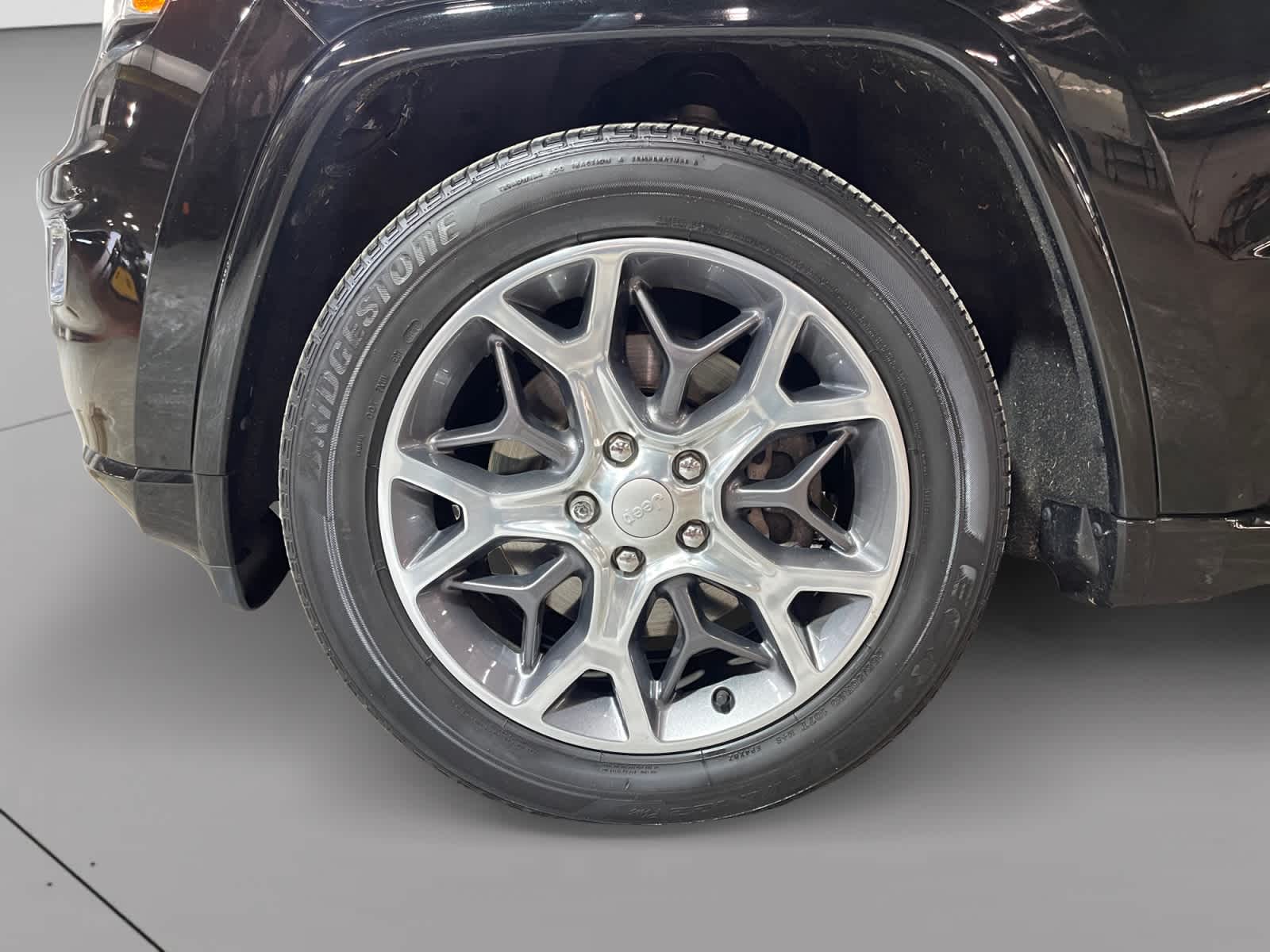 used 2021 Jeep Grand Cherokee car, priced at $30,497