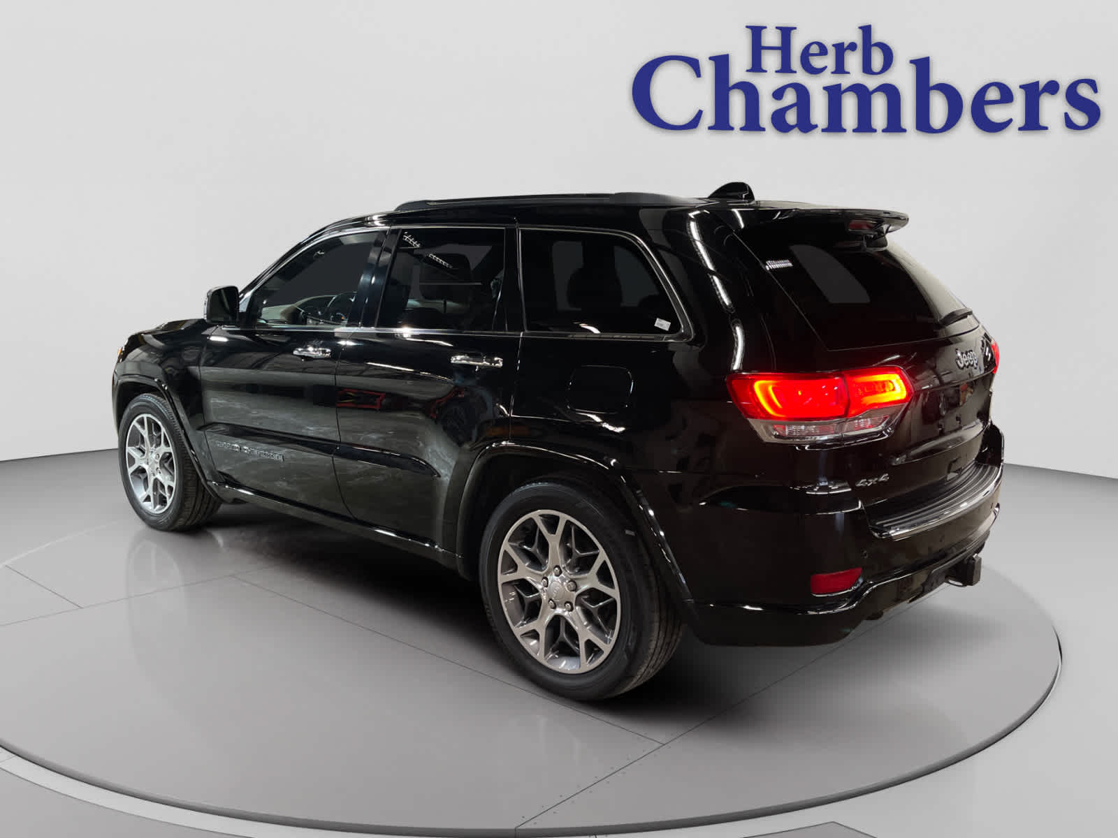 used 2021 Jeep Grand Cherokee car, priced at $30,497