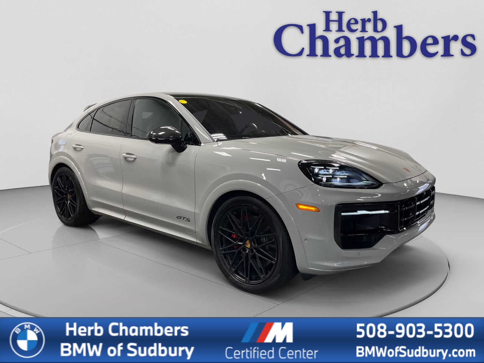 2025 Porsche Cayenne GTS's photo
