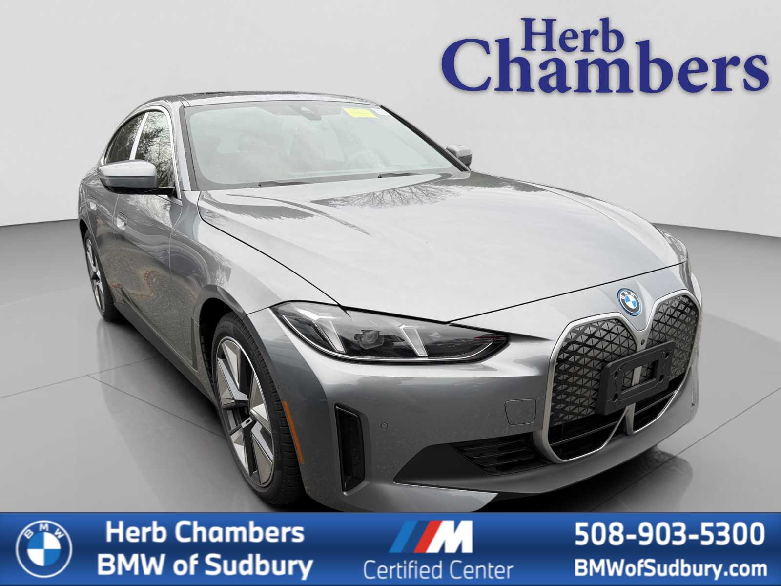 2025 BMW i4 40's photo