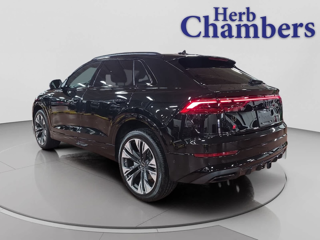 Used 2025 Audi Q8 55 Prestige SUV