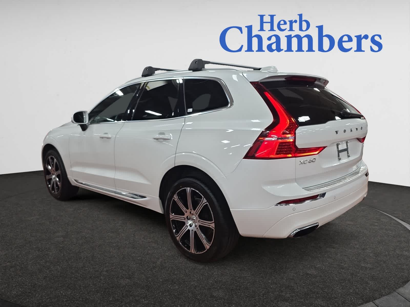 2021 Volvo XC60 T5 Inscription photo 4