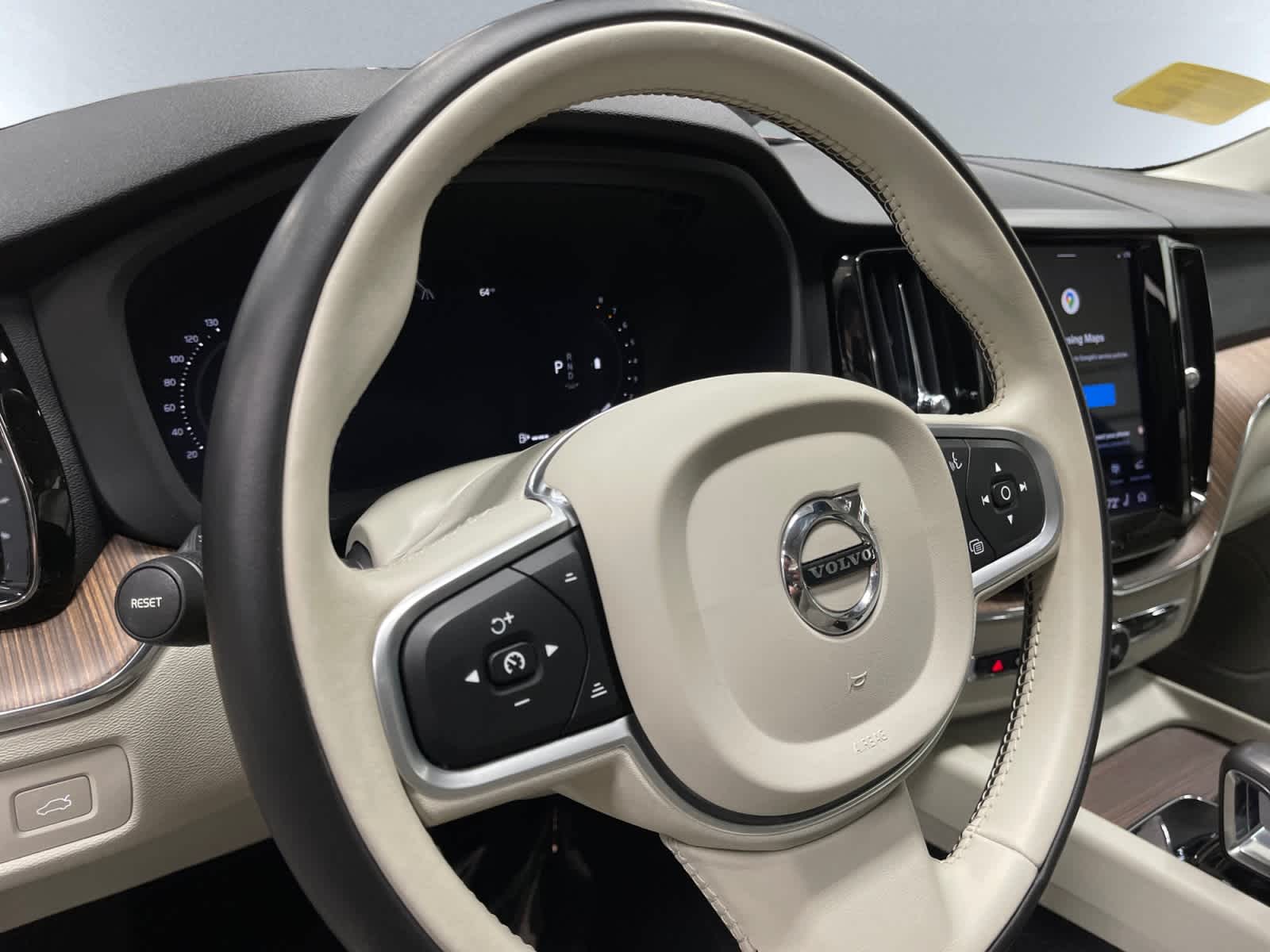 used 2022 Volvo XC60 car, priced at $27,497