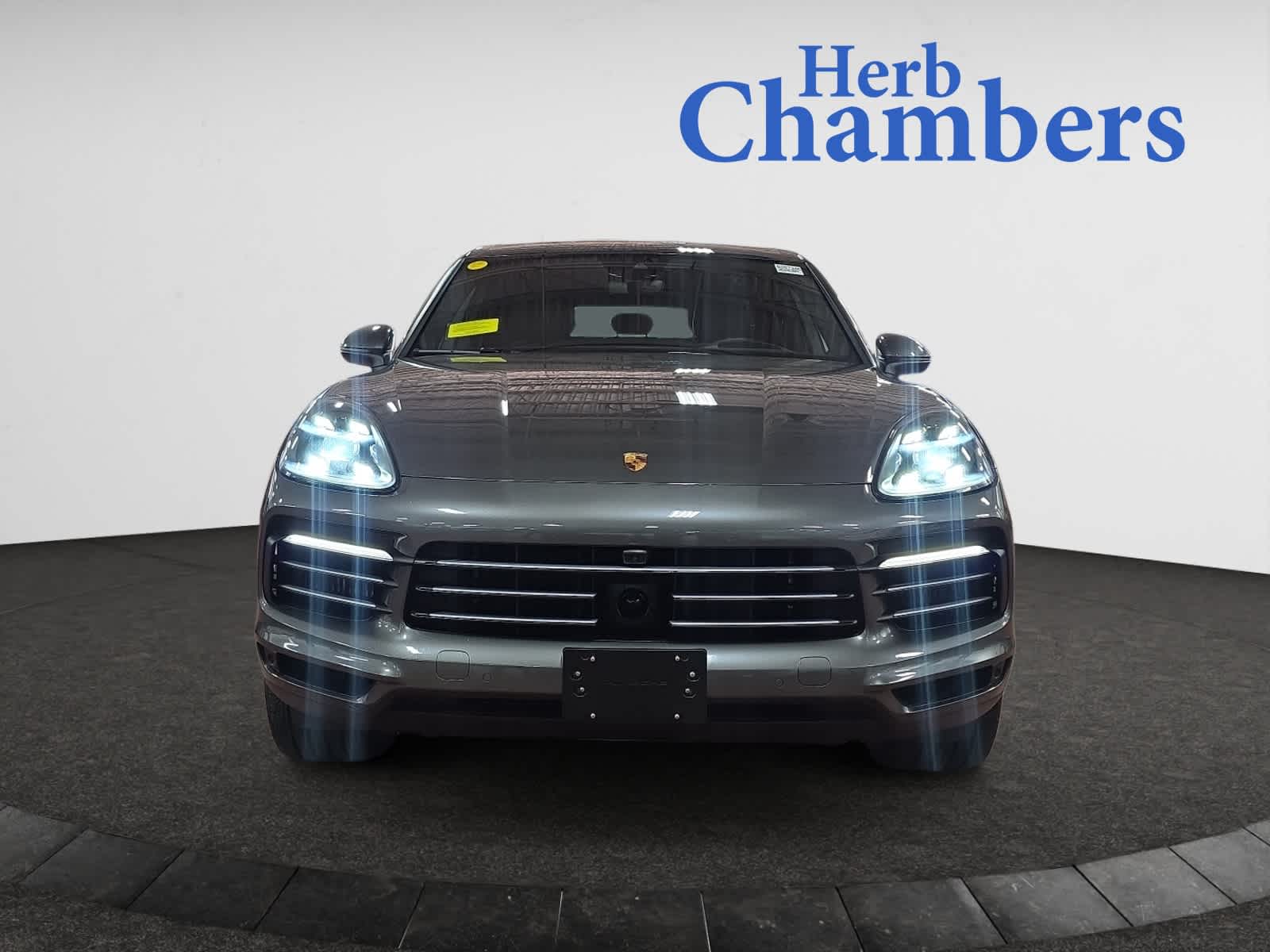 2021 Porsche Cayenne S photo 2