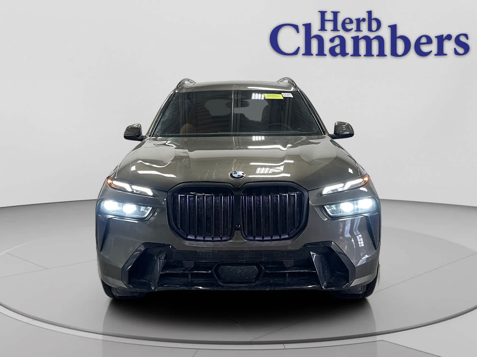 new 2026 BMW X7 car, priced at $104,405