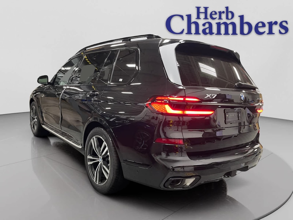 New 2026 BMW X7 xDrive40i SUV