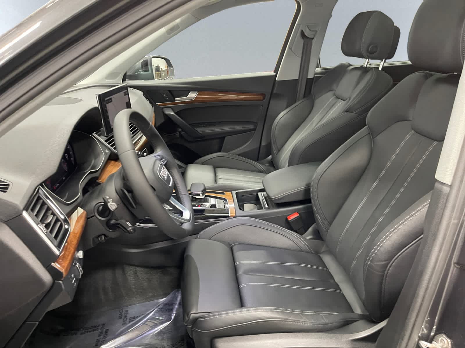 used 2023 Audi Q5 car, priced at $35,497