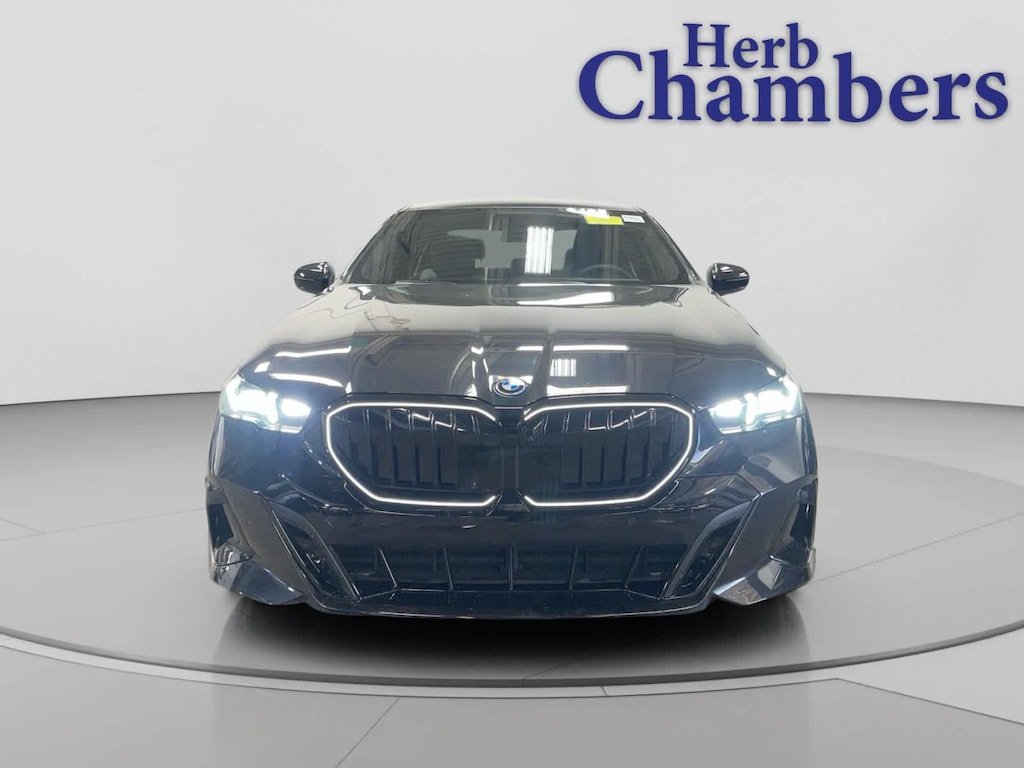 New 2026 BMW 550e 550e xDrive Sedan