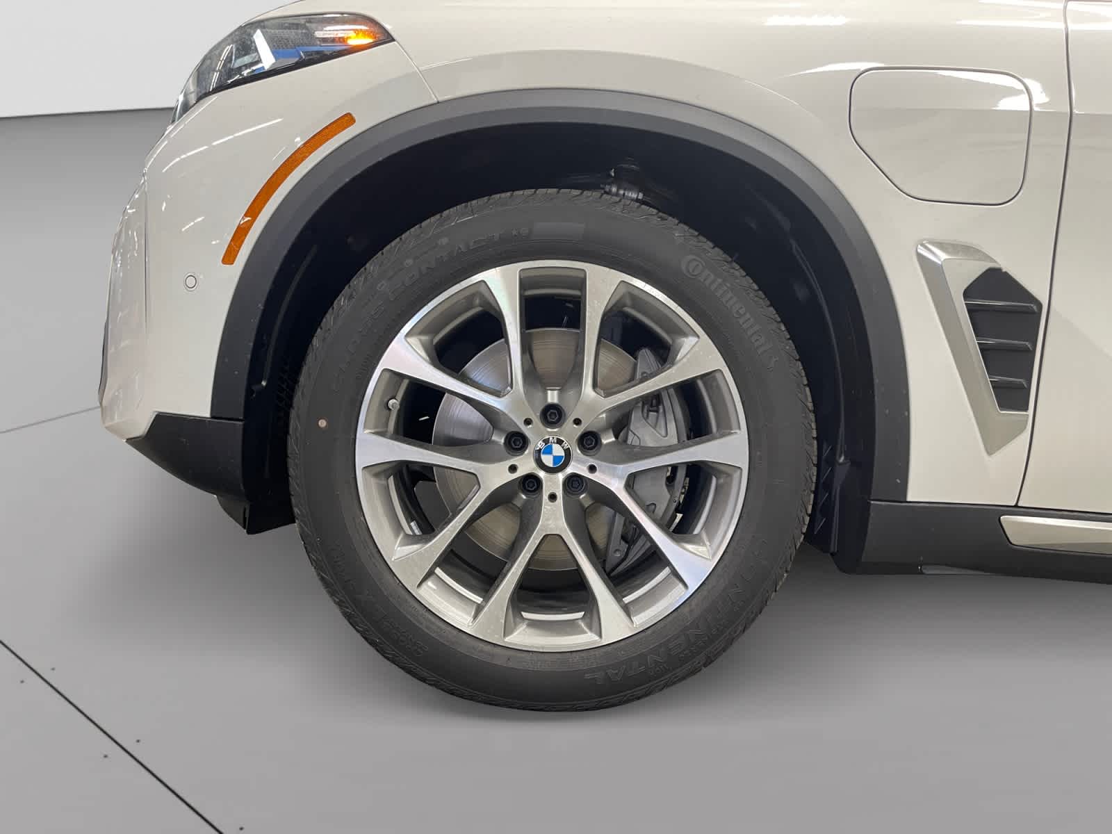 new 2026 BMW X5 PHEV car, priced at $79,850