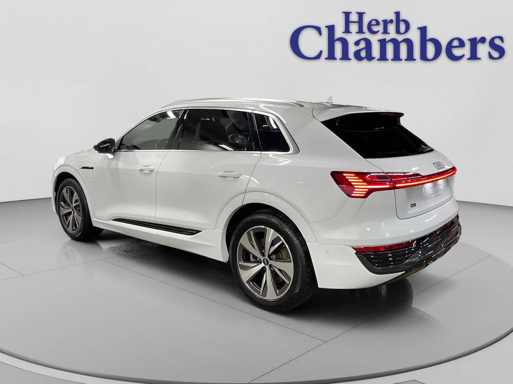 Used 2024 Audi Q8 e-tron Premium Plus SUV