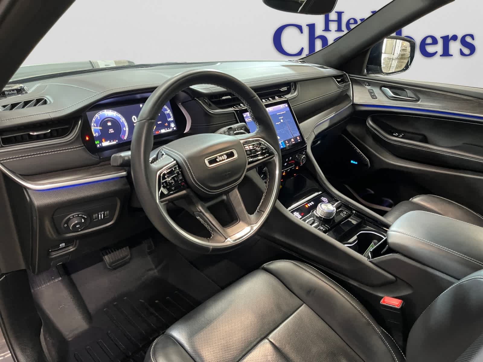 used 2022 Jeep Grand Cherokee car, priced at $36,997
