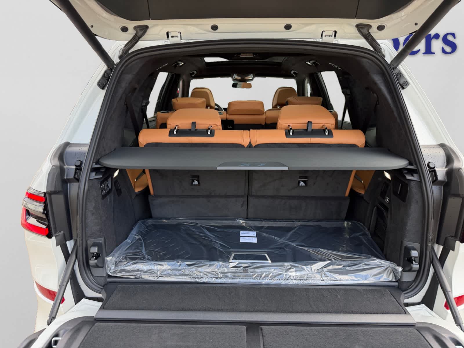 new 2026 BMW X7 car, priced at $99,755
