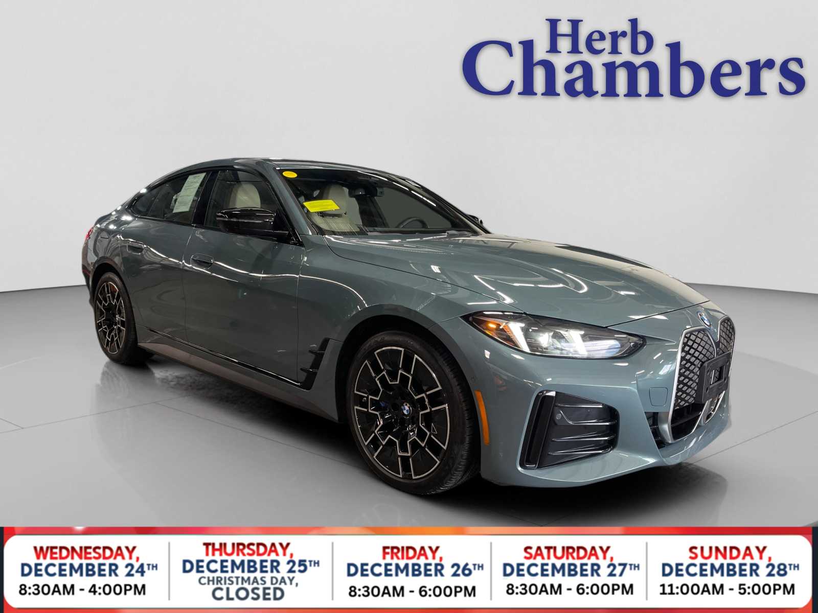 2025 BMW i4 40's photo