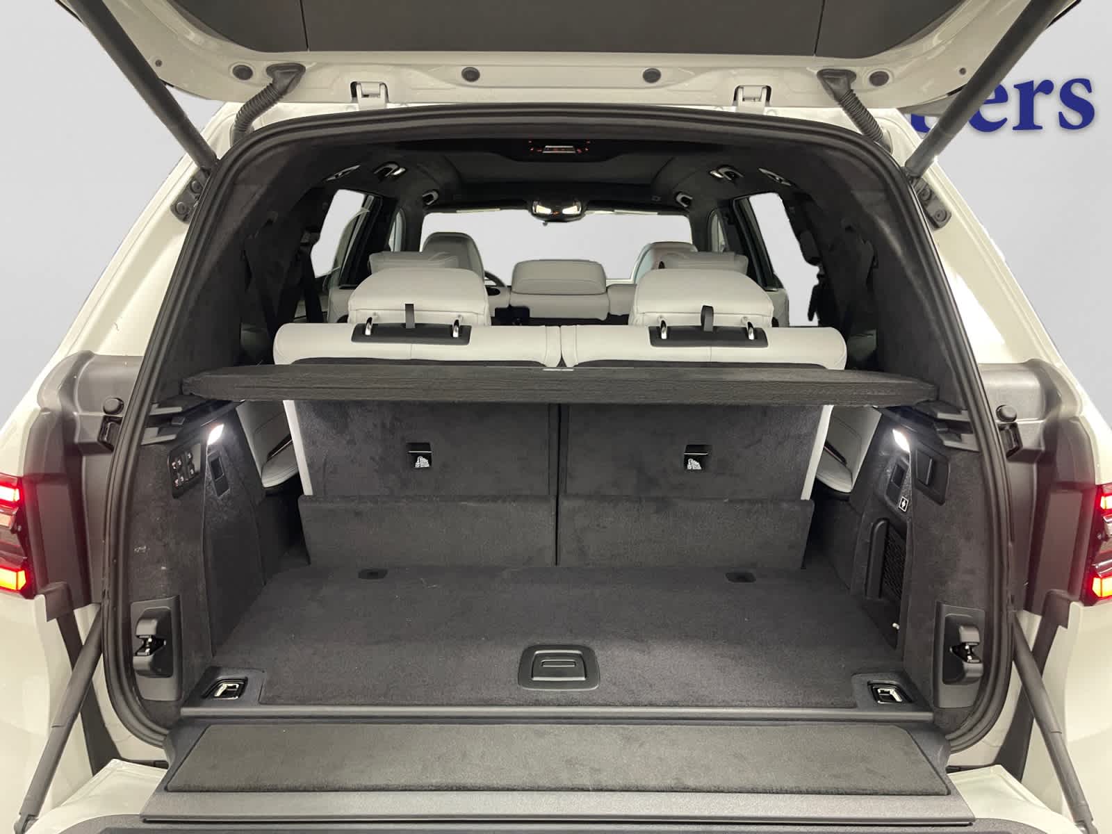 new 2026 BMW X7 car, priced at $95,800