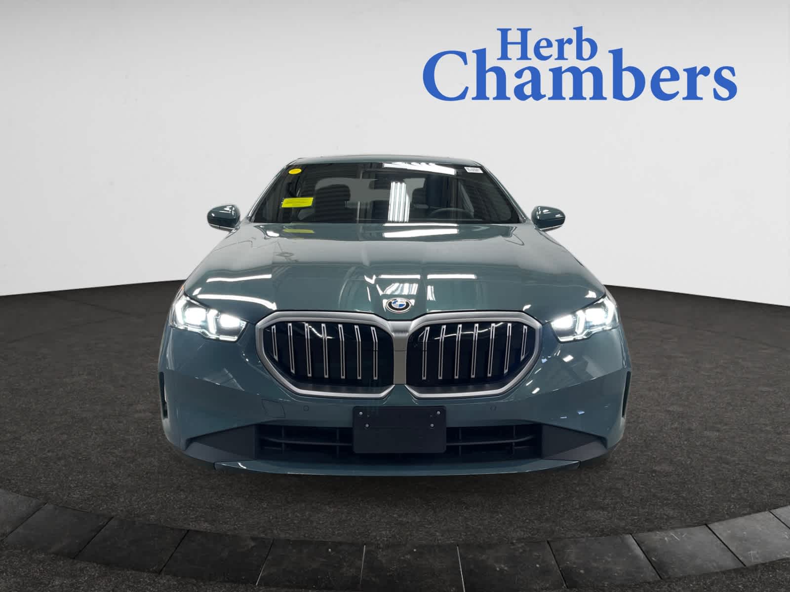 2025 Bmw 530i xDrive photo 2