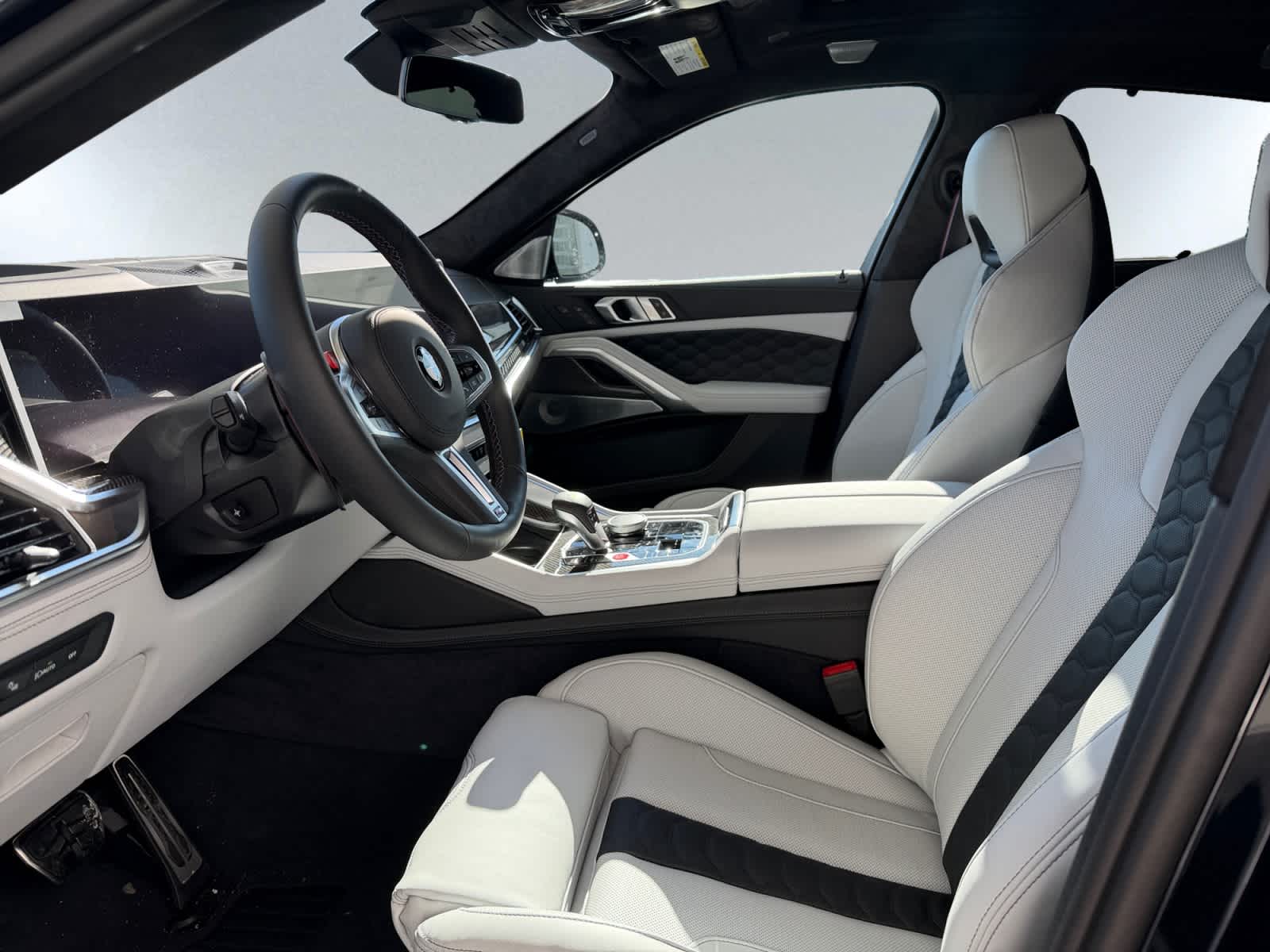 new 2026 BMW X6 M car, priced at $155,290