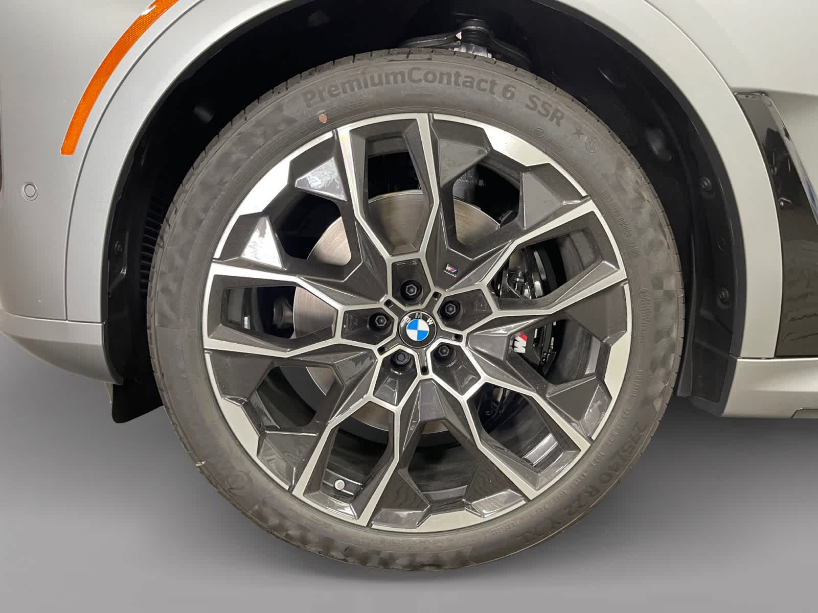 new 2027 BMW X7 car, priced at $133,060