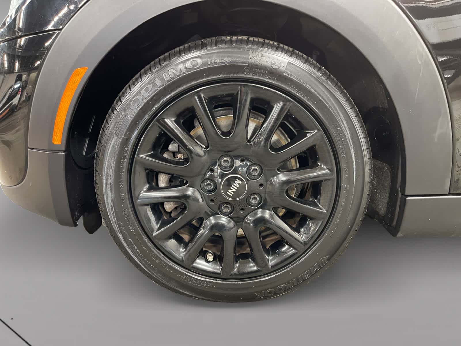 used 2018 MINI Hardtop 4 Door car, priced at $16,497