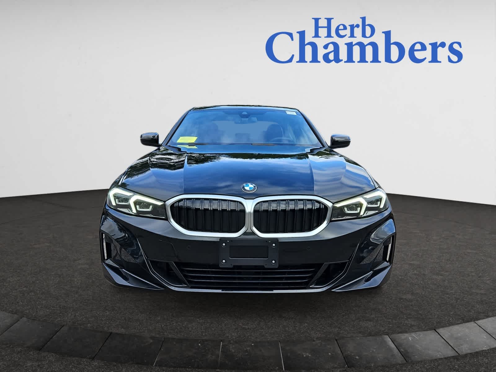 2025 Bmw 330i xDrive photo 2