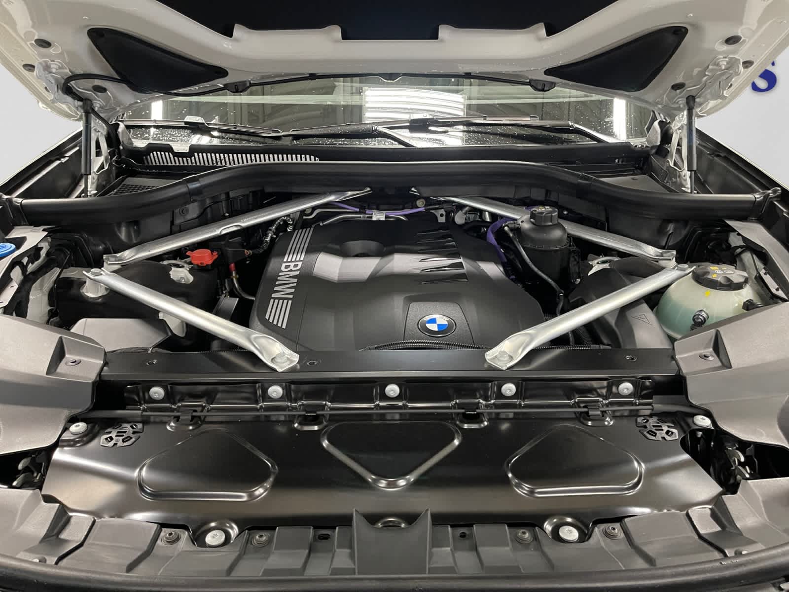 new 2027 BMW X7 car, priced at $93,300