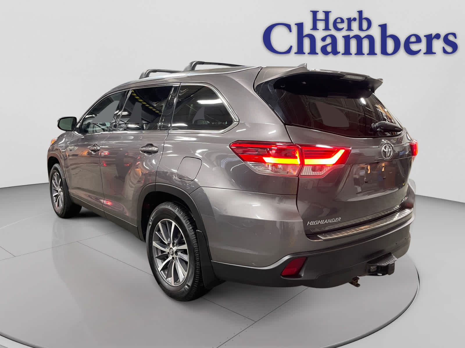 used 2019 Toyota Highlander car, priced at $25,497