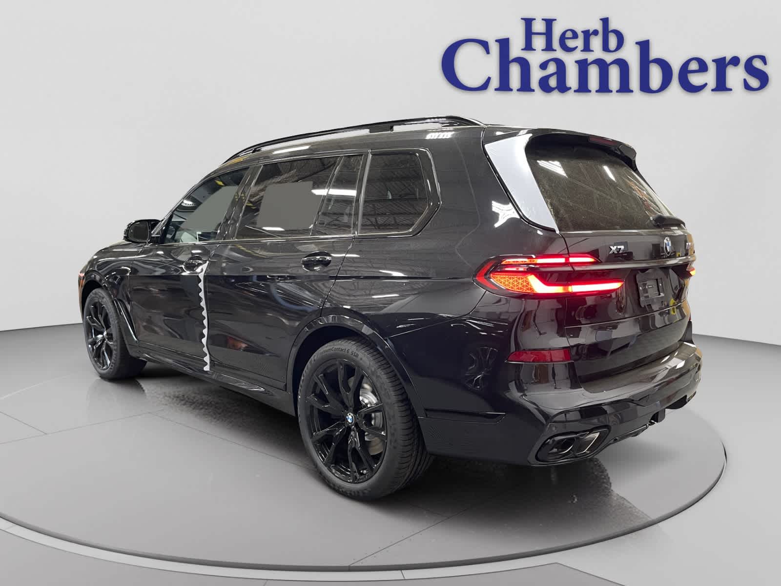 new 2027 BMW X7 car, priced at $124,730