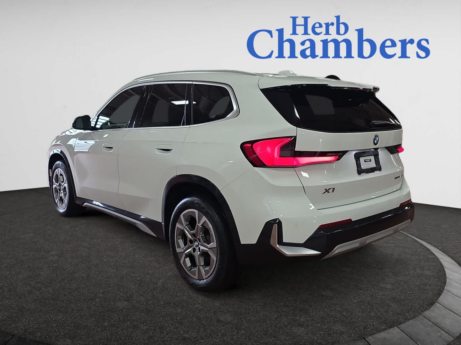 2023 Bmw X1 XDrive28i photo 4