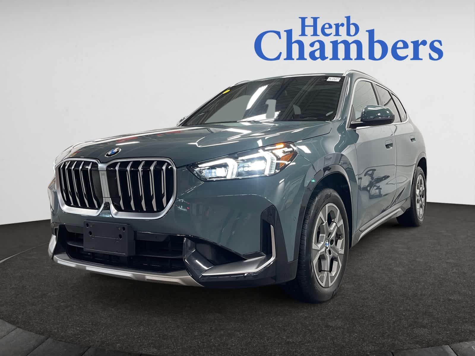 2025 Bmw X1 XDrive28i photo 3