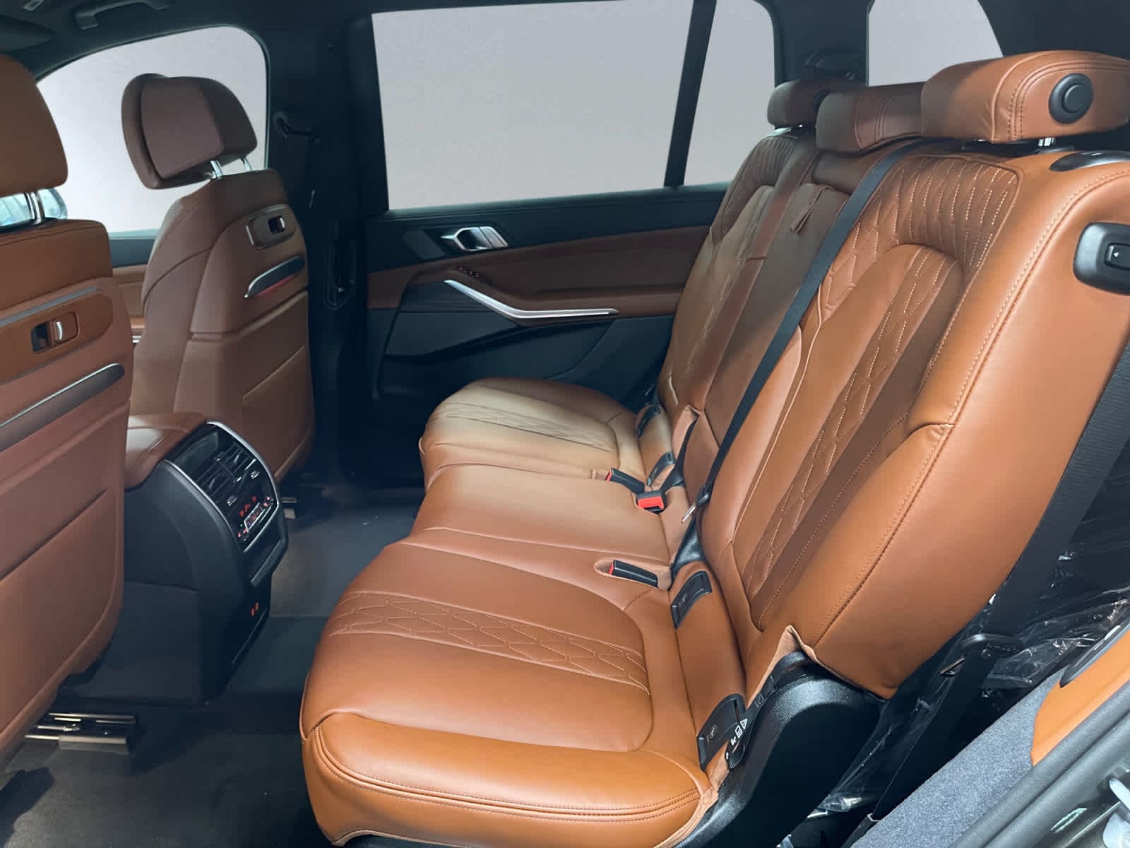 new 2026 BMW X7 car, priced at $104,405