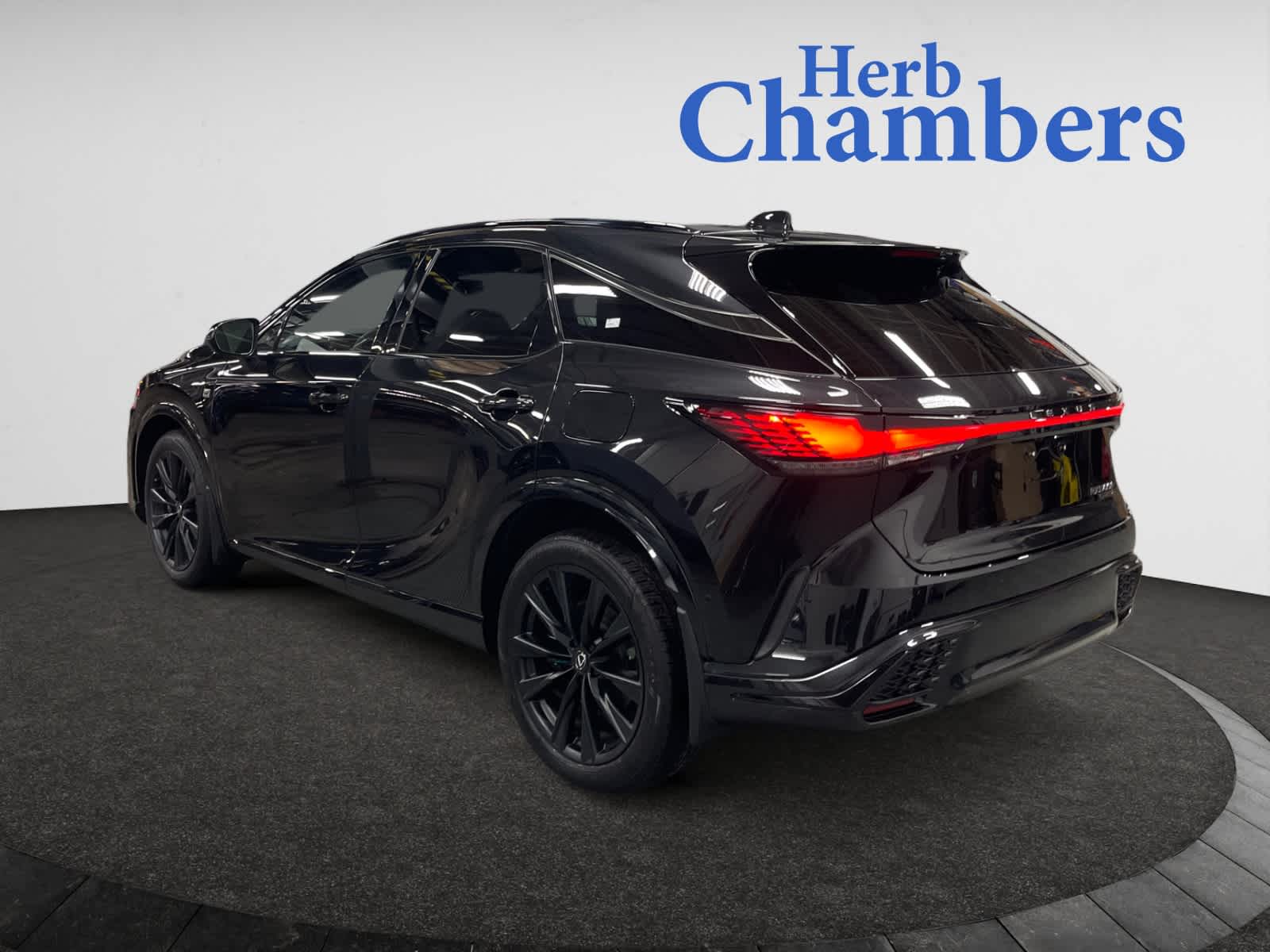2023 Lexus RX 500h F SPORT Performance photo 4