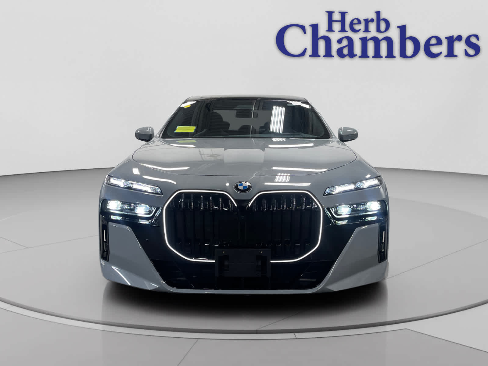 2025 Bmw 760i xDrive photo 2