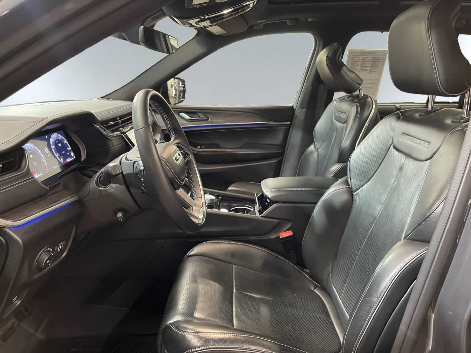 used 2022 Jeep Grand Cherokee car, priced at $36,997