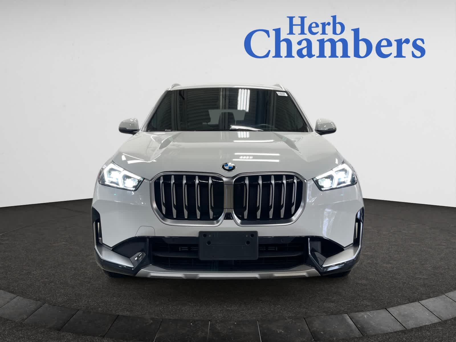2025 Bmw X1 XDrive28i photo 2