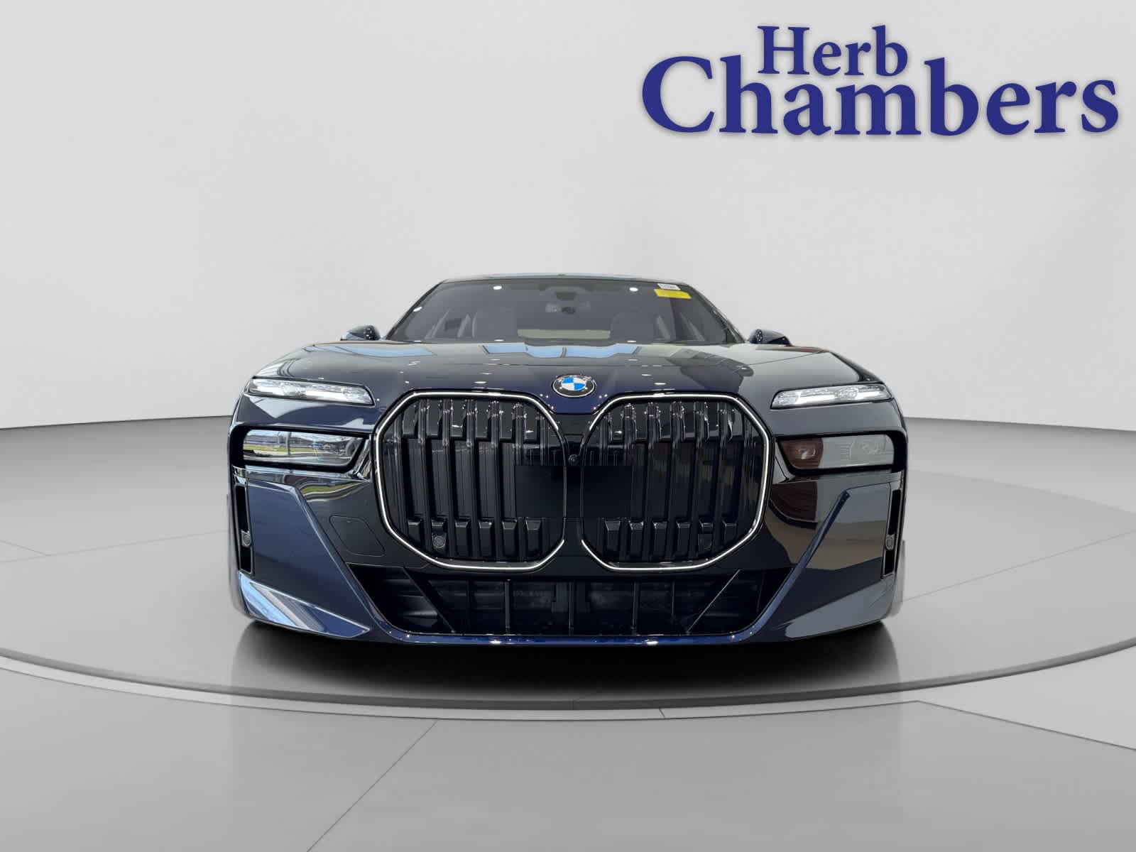 new 2025 BMW 760i car, priced at $152,925