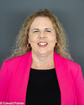 Staff member Karen Peterson from ID_4a32c3