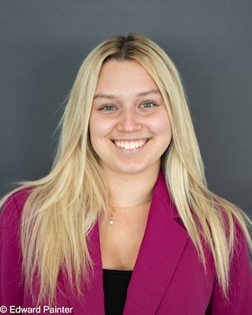 Staff member Brianna De Oliveira from ID_3a6956