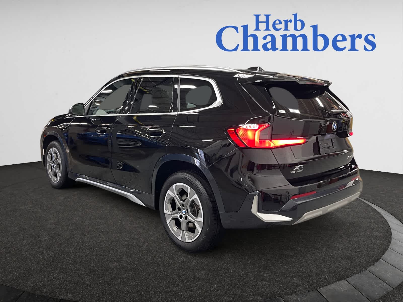 2023 Bmw X1 XDrive28i photo 3