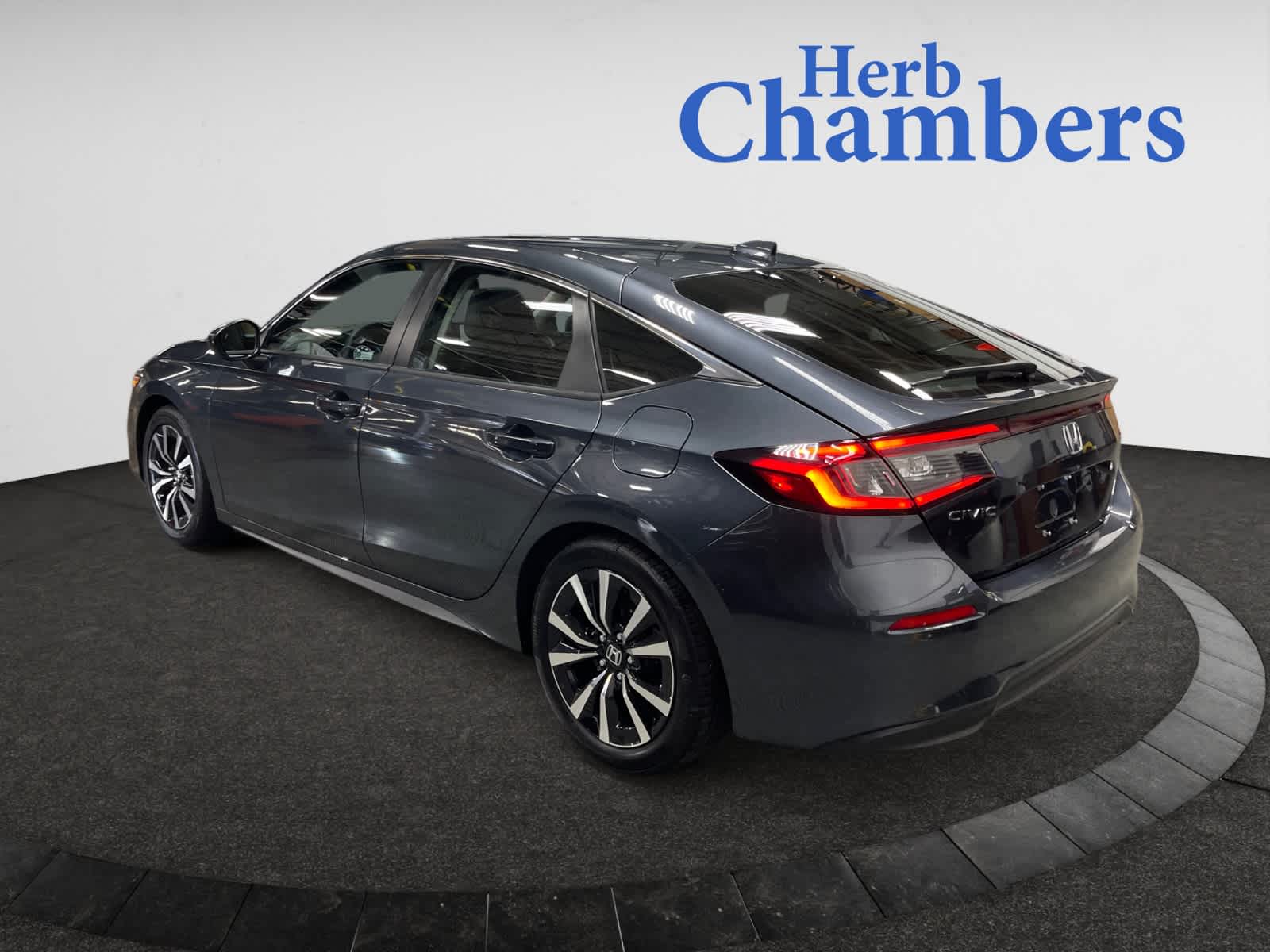 2023 Honda Civic EX-L Hatchback photo 4