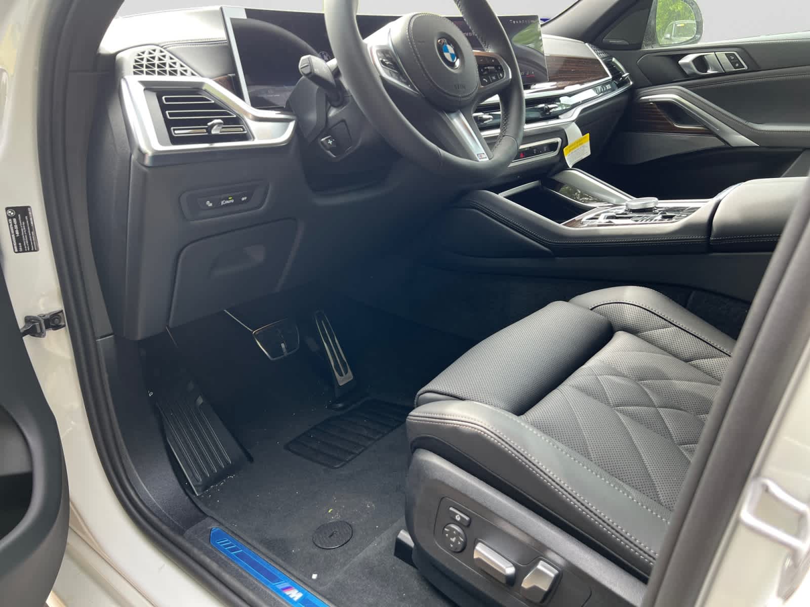 new 2027 BMW X6 car, priced at $80,800